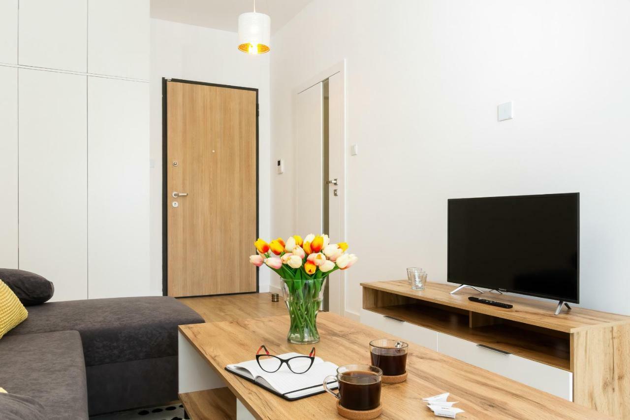 Apartments Zajezdnia Wrzeszcz Gdansk Grudziadzka By Noclegi Renters Dış mekan fotoğraf